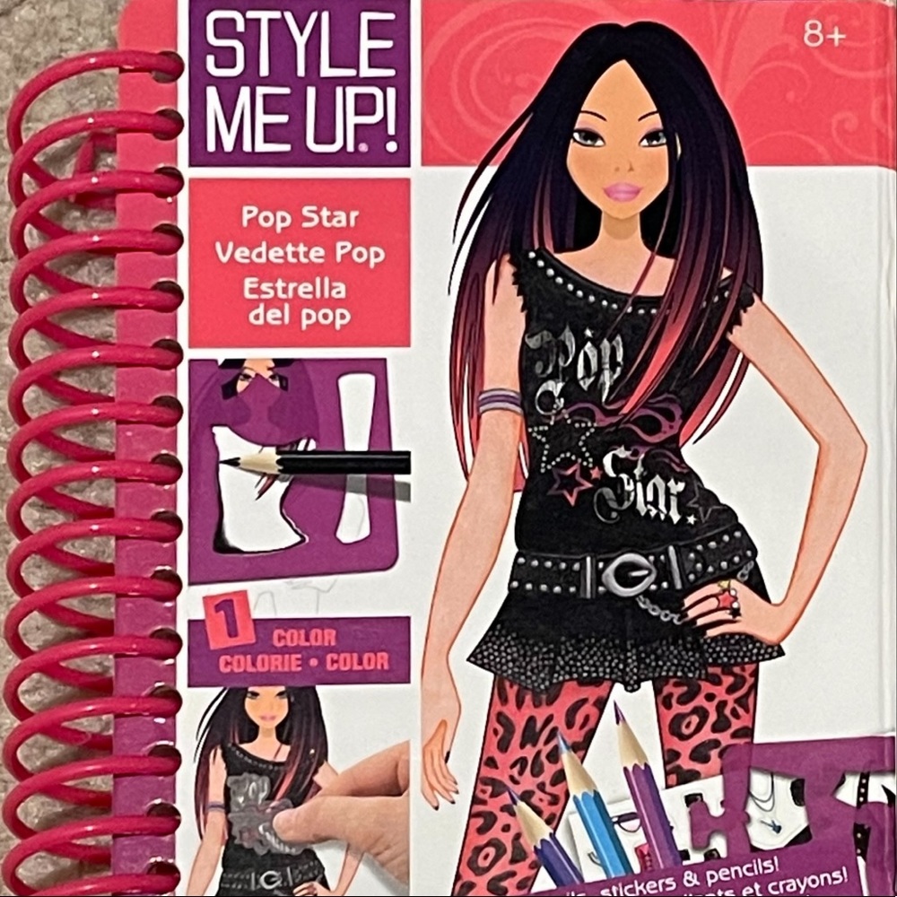 NWOT Fashion Drawing Booklet w/ Stickers